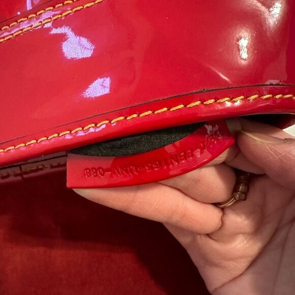 Fendi red patent leather tote - Picture 11 of 14